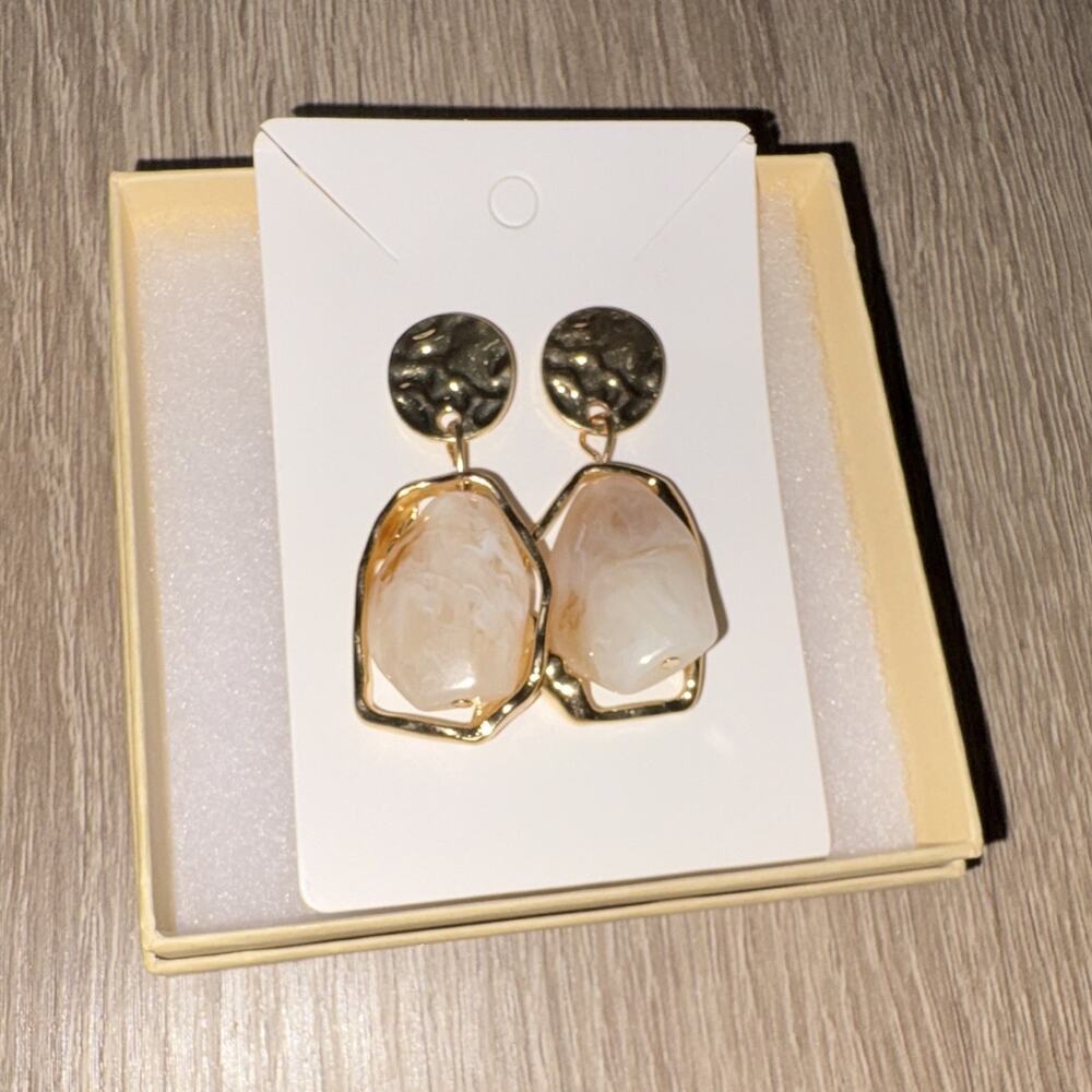 Gold Tone Hammered Disc Dangle Drop Earrings, White Bezel Accent Stone